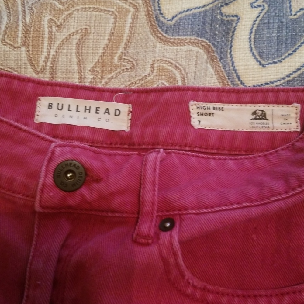 Short - Picture 2 of 3